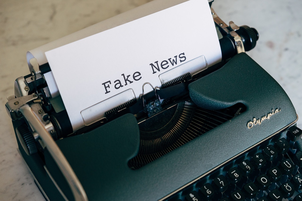 #20 Manipulation von Informationen 2 viarami pixabay fake news