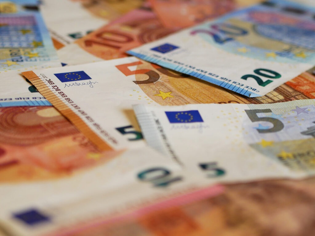 Zur Kritik am Kapitalismus 2 54 Artikelbild 01 scaled 1